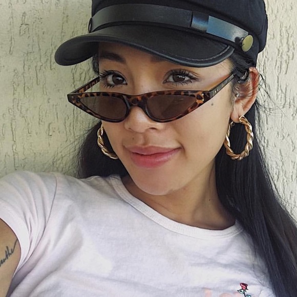 WCFASHIONS Accessories - “Jenny” Retro Cat Eye Sunglasses Slim Shades